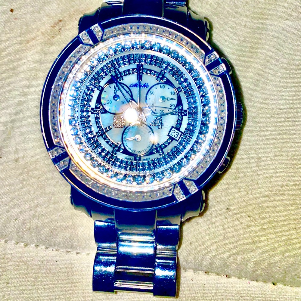 Brand name is  Miche luxury made at  M j diamonds 
Swiss movement